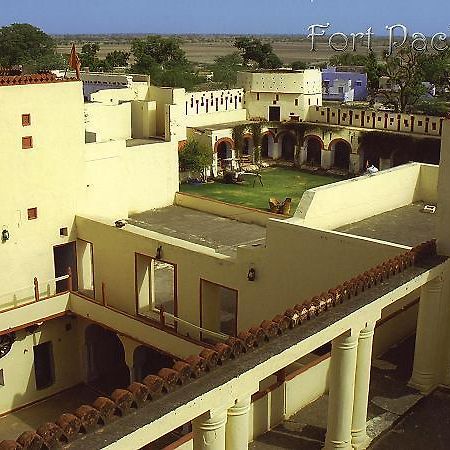 Pachewar Garh Fort Bagian luar foto