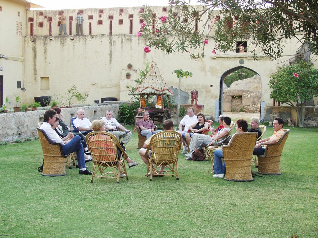 Pachewar Garh Fort Bagian luar foto