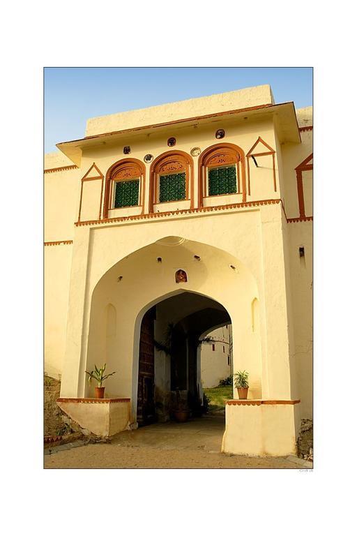 Pachewar Garh Fort Bagian luar foto