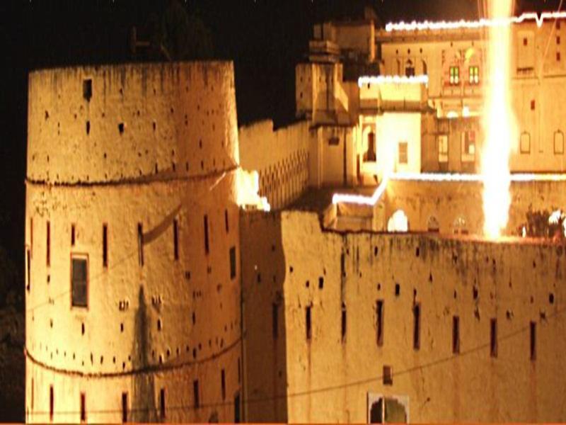 Pachewar Garh Fort Bagian luar foto